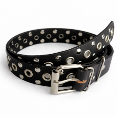 Ledergürtel mit Ösen und Flachnieten